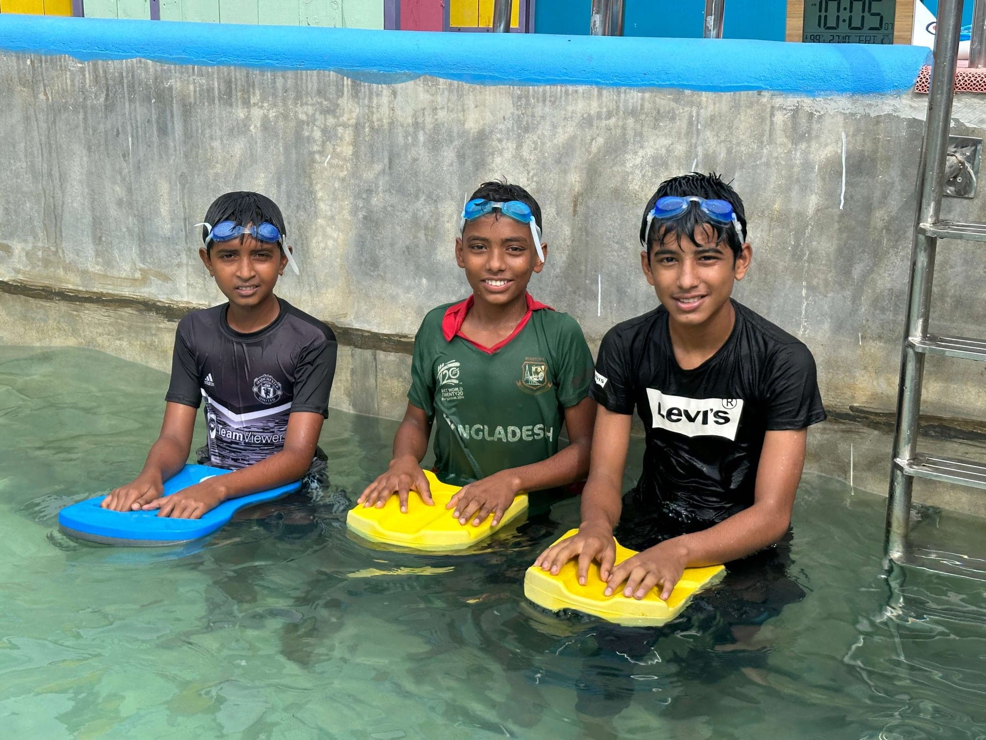 Students in the pool